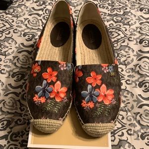 Micheal Kors Slip on shoes